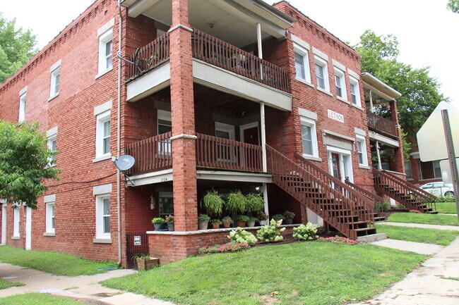 Top floor unit - 338 Brooklyn Ave