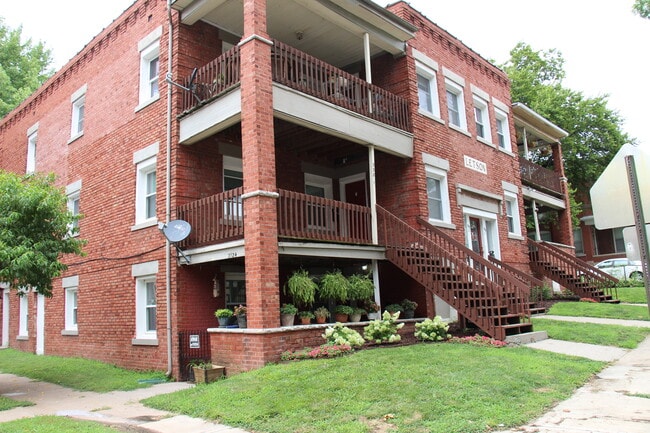 Top floor unit - 338 Brooklyn Ave