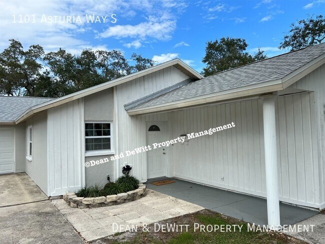 Building Photo - 3/2 St Petersburg SFH - For Rent