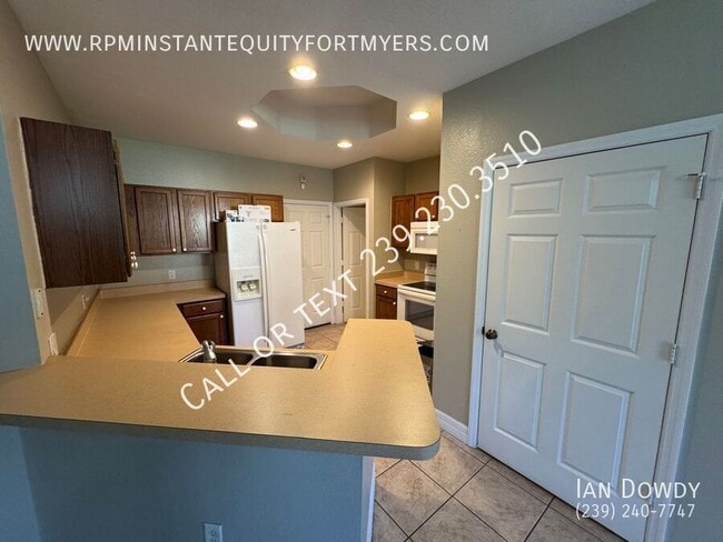 Building Photo - 9837 Catena Way