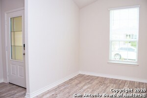 Foto del edificio - 6031 Akin Pl