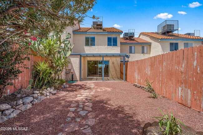 Foto del edificio - 2616 Ironcrest Dr W