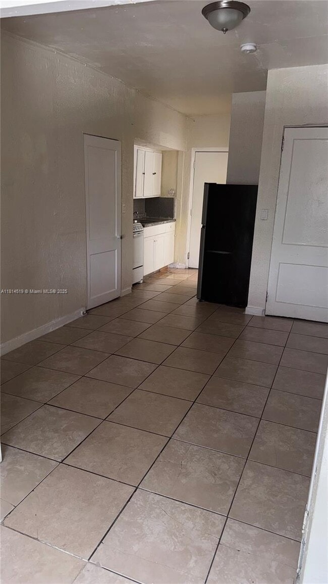 Foto del edificio - 2608 SW 8th St