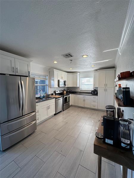 Foto del edificio - 2132 SW 12th Ct