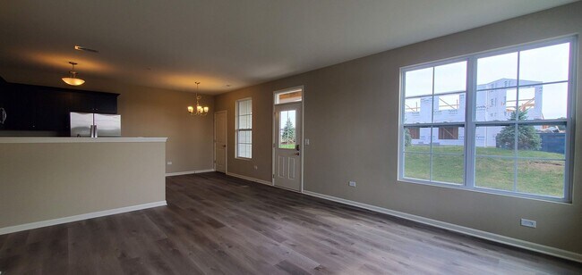 Foto del edificio - 511 Timber Pointe Dr