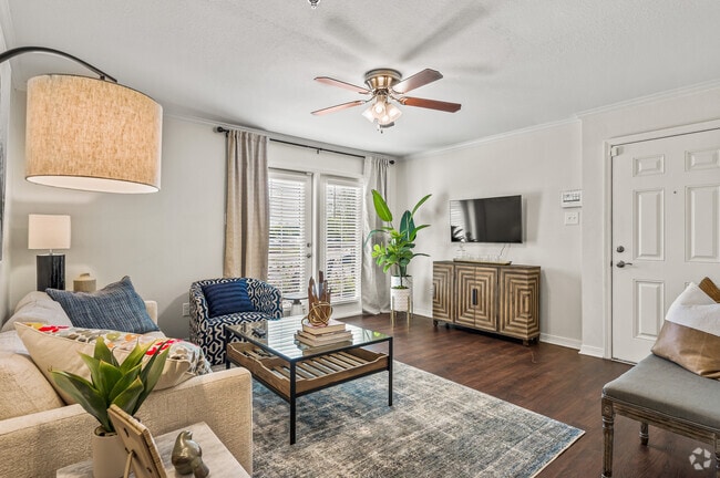 2BR, 1BA - 870SF B1 - FERN CROSSING