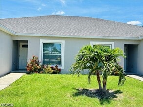 Building Photo - 3305 SW 15th Pl