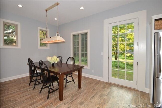 Building Photo - 531 Mill Hill Terrace