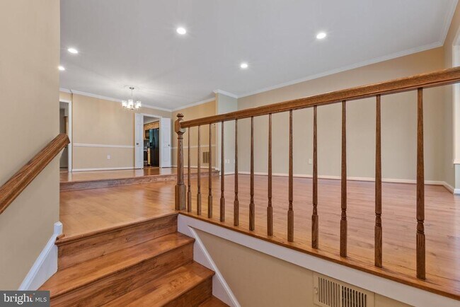 Foto del edificio - 6860 Williamsburg Pond Ct