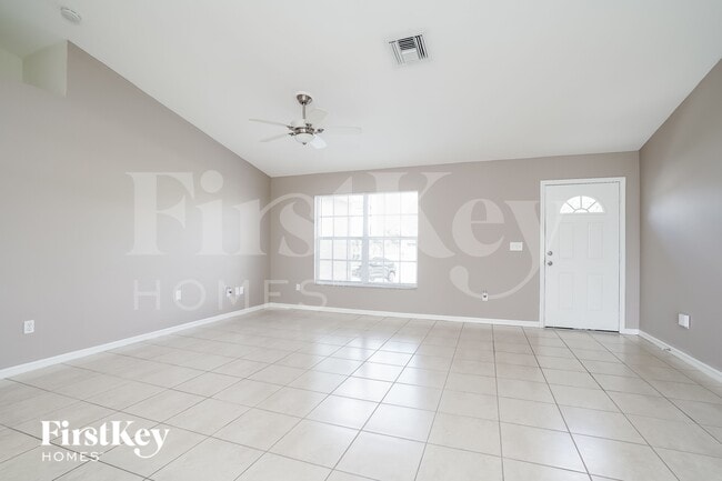 Foto del edificio - 2715 SW 1st Pl