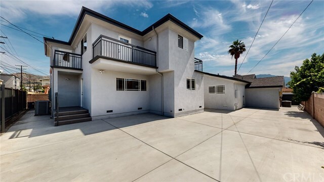 Foto principal - 2417 N Lincoln St