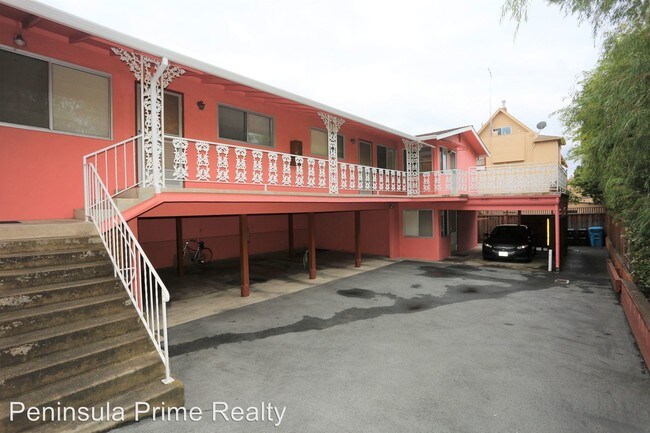 Building Photo - 1333 Magnolia Ave