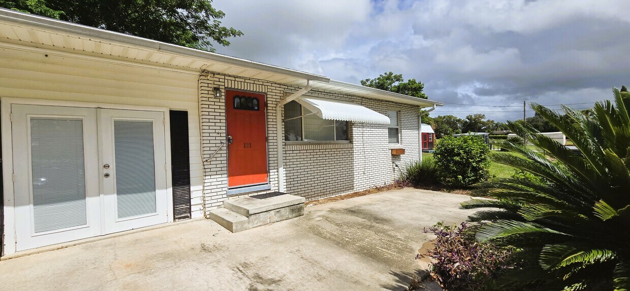 Foto principal - 121 Masterpiece Rd