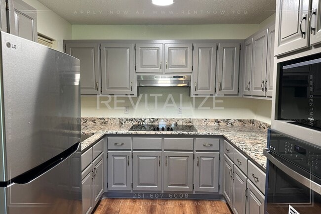 Foto del edificio - $850 Deposit Special! 4 Bd /2 Ba with NEW ...