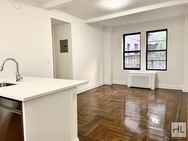 Foto del edificio - WEST 68 STREET