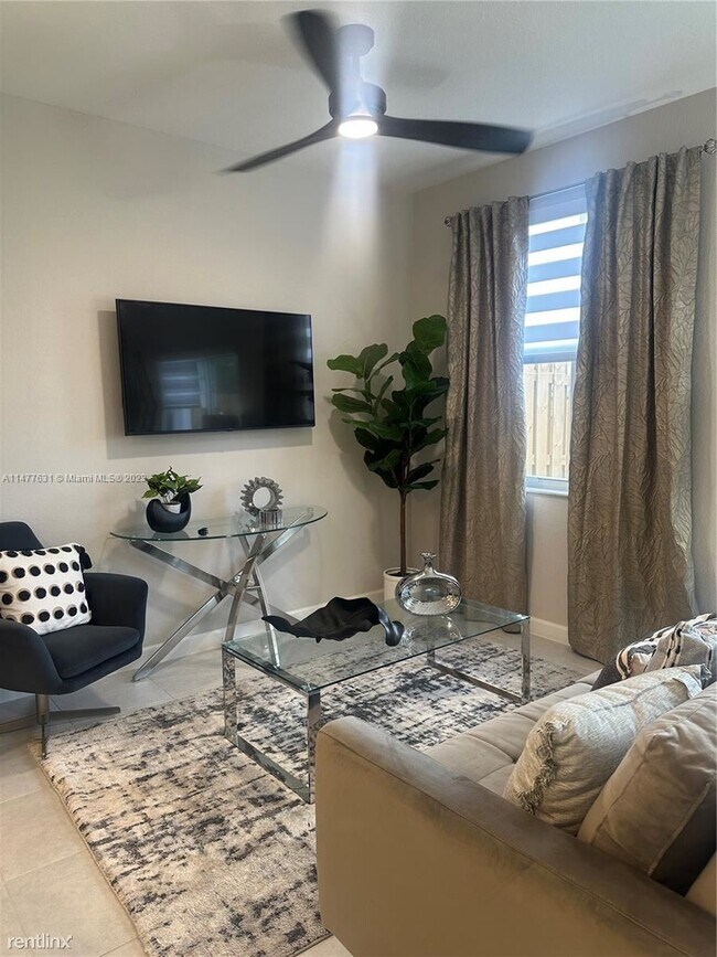 Foto del edificio - 3 br, 2.5 bath House - 11883 NW 47th Mnr #...