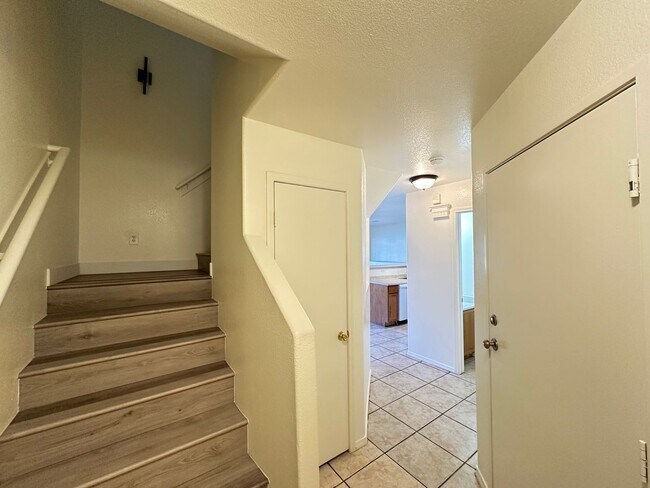 Foto del edificio - CORTE MADERA AMD