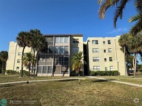 Building Photo - 1800 N Lauderdale Ave