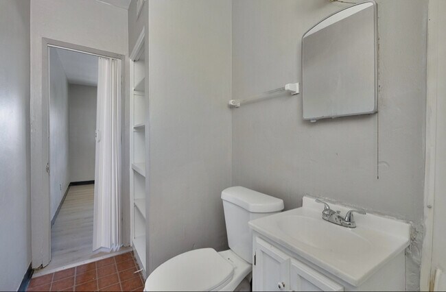 Foto del edificio - 474 E Norwich Ave