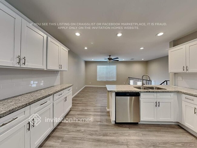 Building Photo - 12807 N 38th Ave