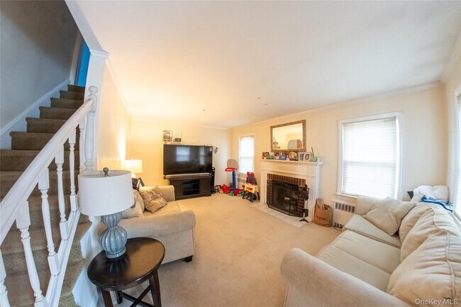 Foto del edificio - 2454 Columbus Ave