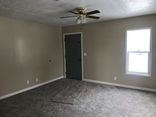 Foto del edificio - Recently Updated!