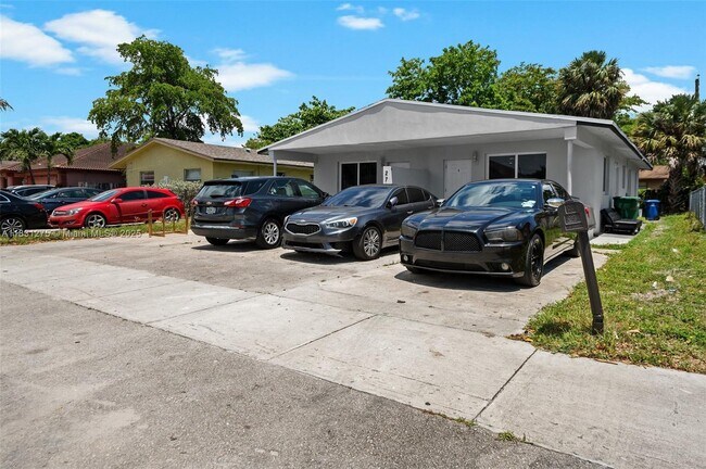 Foto del edificio - 2731 NW 14th St