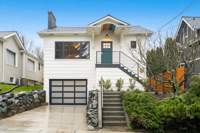 Foto del edificio - 2453 4th Ave W