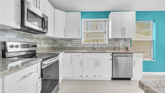 Foto del edificio - 3 br, 2 bath House - 452 SE 20th Dr