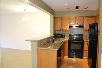 Building Photo - 39206 Guardino Dr