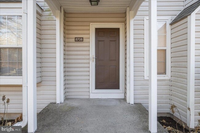 Foto del edificio - 8708 Spruce Mill Dr