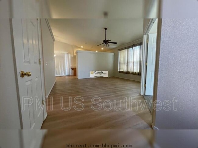 Building Photo - 2668 Bella Sera Dr