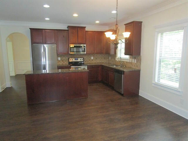 Foto del edificio - 2572 Corey Park Dr