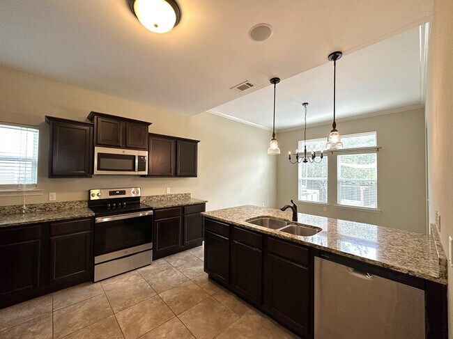 Foto del edificio - 182 Peoria Blvd