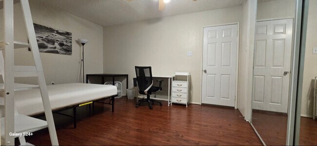 Foto del edificio - 3706 Jemez Dr