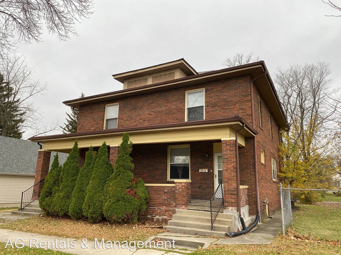 Primary Photo - 3 br, 1.5 bath Apartment - 2514 S Hanna St