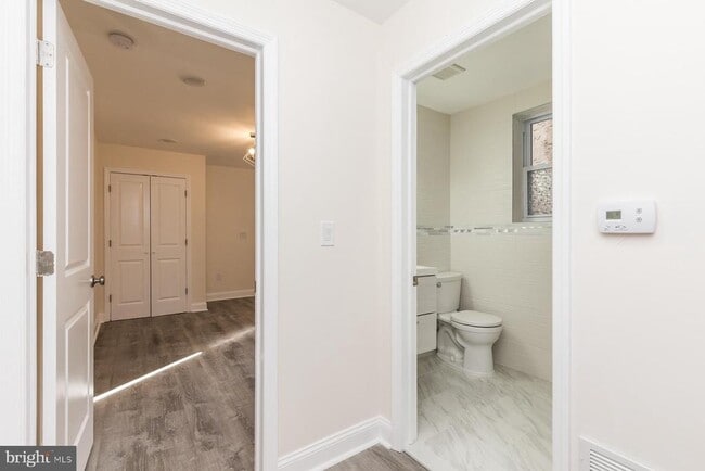 Building Photo - 537 N 33rd St