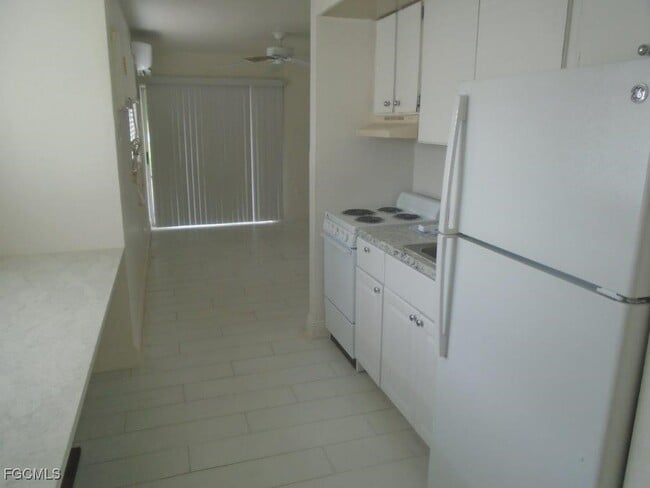 Foto del edificio - 8140 Country Rd