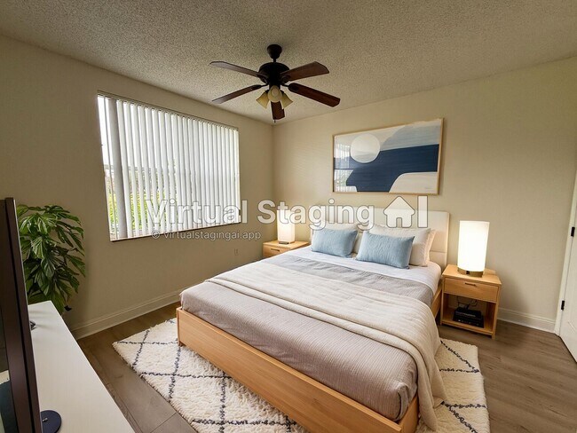 Foto del edificio - 2040 Greenview Shores Blvd
