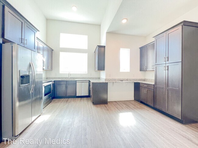 Foto del edificio - 4 br, 2 bath House - 359 Churchill Ct