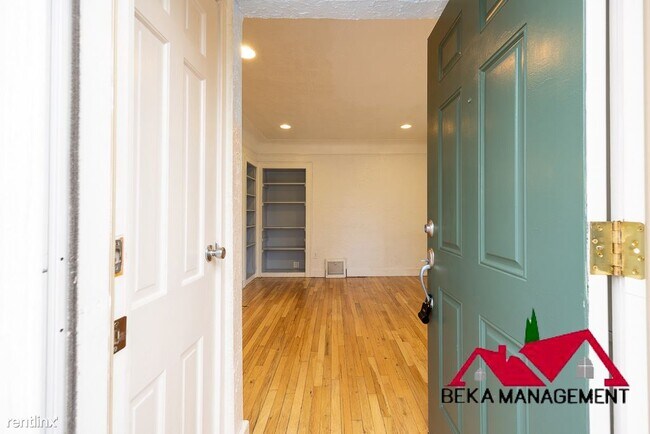 Building Photo - 3 br, 1 bath House - 1129 Midland Blvd