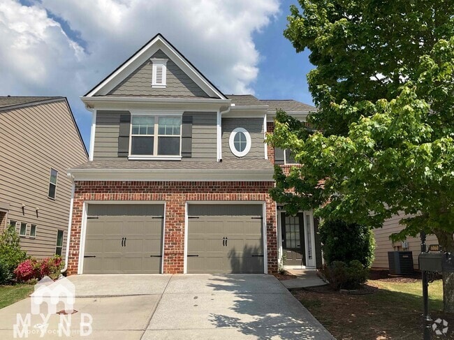 Building Photo - 6060 Weddington Dr