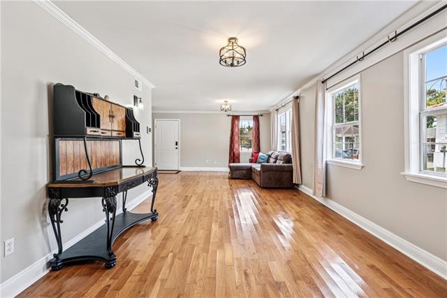 Foto del edificio - 9523 Palm St