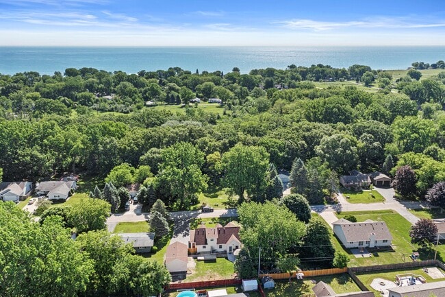Blocks from the Lake! - 11314 8th Ave