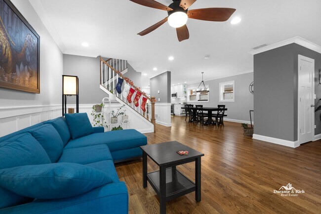Foto del edificio - Stunning 4 Bedroom, 3.5 Bath Executive Rental