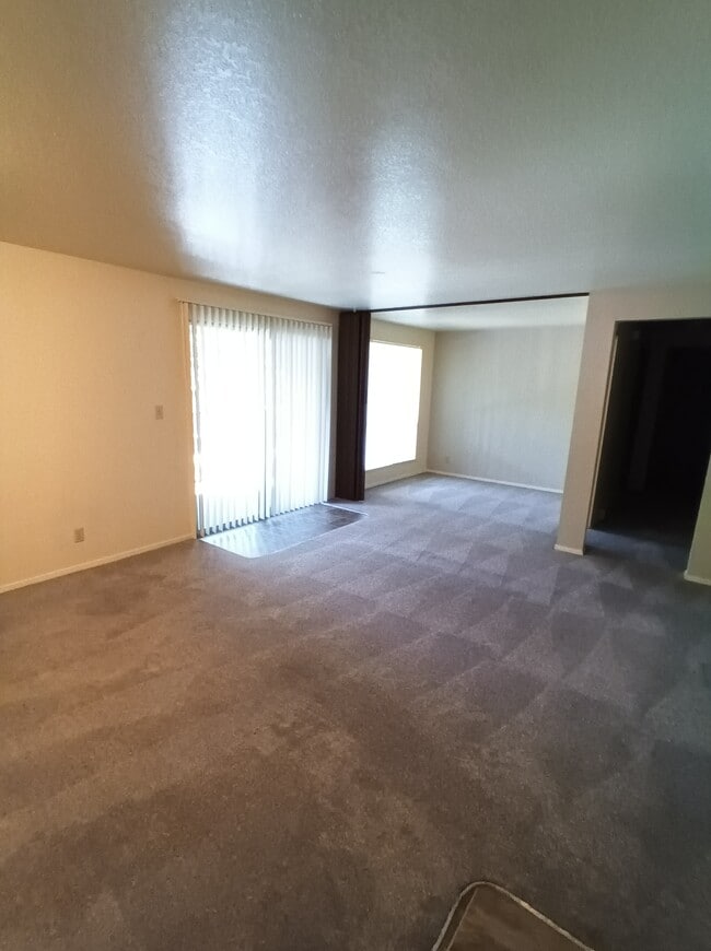 Building Photo - Homestead Apartments