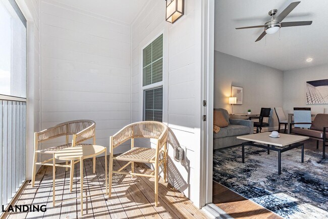 Foto del edificio - 918 Aventine Dr