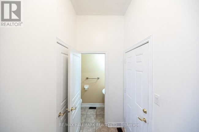 Building Photo - 5449 Fudge Terrace