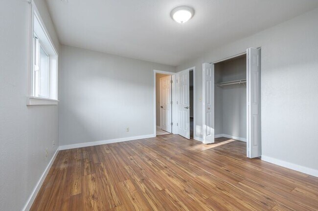 Foto del edificio - 722 S Morain St