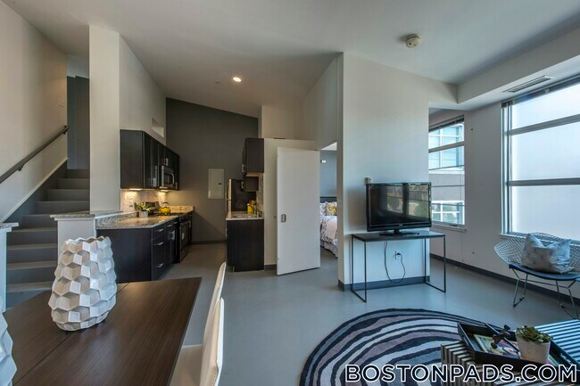 Building Photo - 160 E Berkeley St